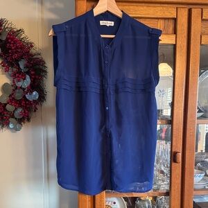 Olive & Oak Navy Sleeveless Blouse Large